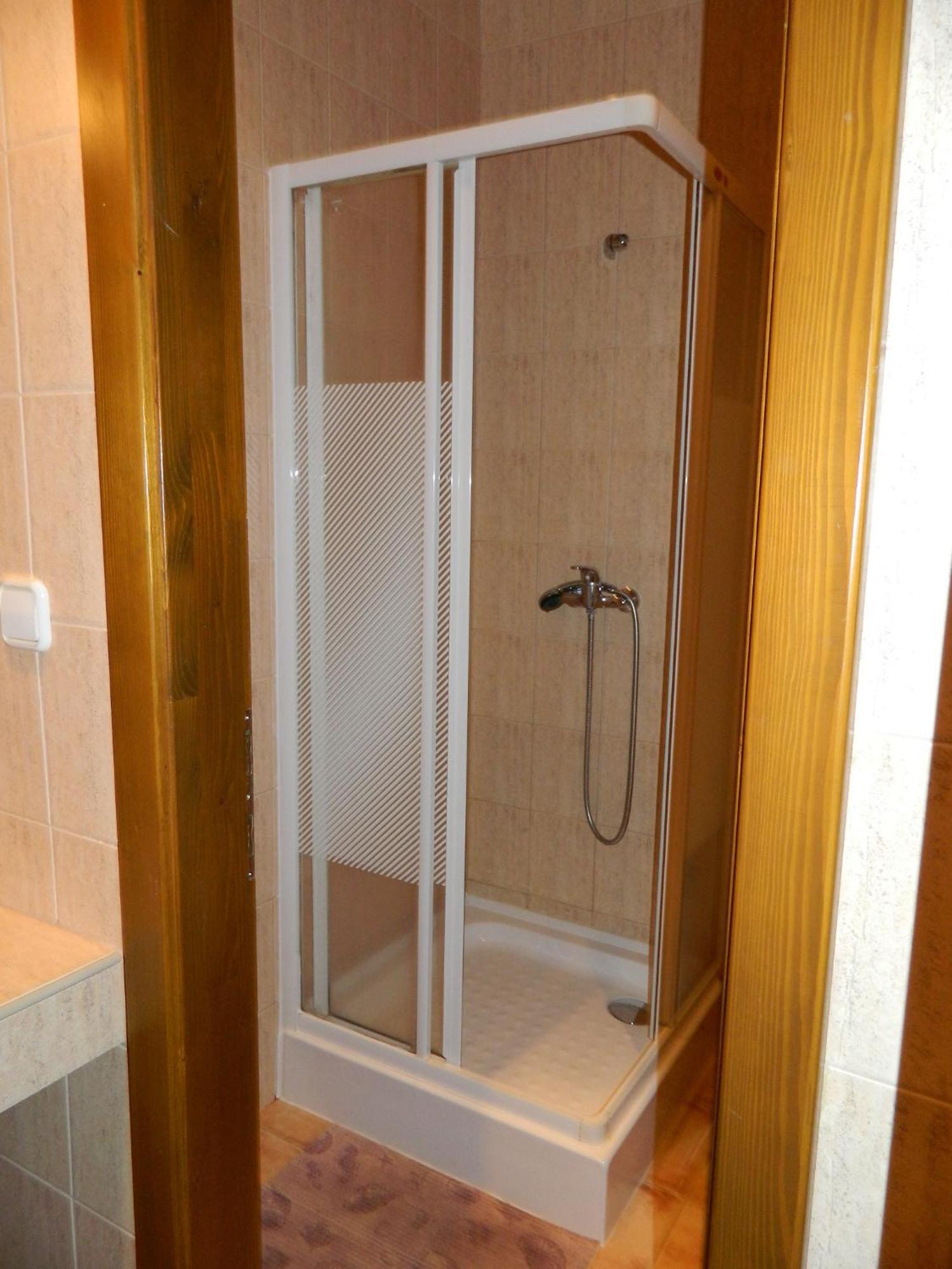 Hotel Slnecny Dvor Michalovce Kamer foto
