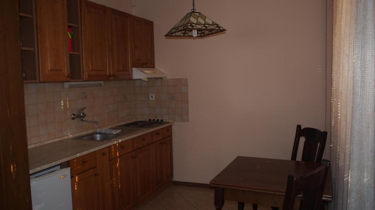 Hotel Slnecny Dvor Michalovce Buitenkant foto